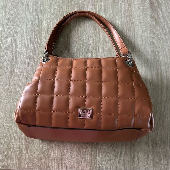 NWOT … JONES NEW YORK “Signature” Quilted Shoulder Bag - Picture 1 of 4